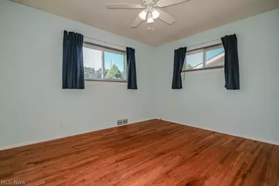 31505 Daniel Drive, Willowick, OH 44095 - Photo 16