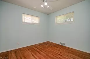 31505 Daniel Dr, Willowick, OH 44095 - Photo 12