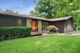 409 Whittlesey Dr, Tallmadge, OH 44278 - Photo 2