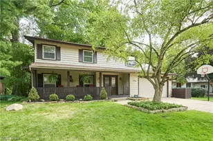1756 Deepwood Dr, Akron, OH 44313 - Photo 36