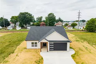 589 S 12th St, Coshocton, OH 43812 - Photo 24
