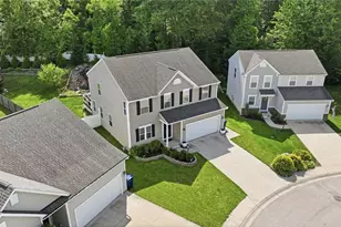 132 Westwood Cir, Tallmadge, OH 44278 - Photo 2