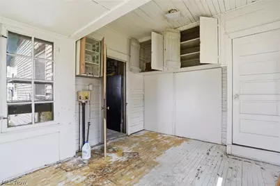 112 4th Street, Frazeysburg, OH 43822 - Photo 12