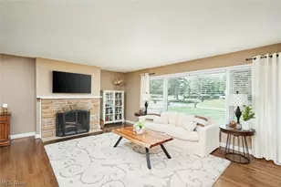 251 Schocalog Rd, Akron, OH 44313 - Photo 4