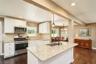 251 Schocalog Rd, Akron, OH 44313 - Photo 6