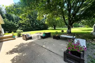 5147 Broadway Ave NE, Louisville, OH 44641 - Photo 30