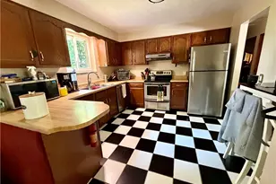 112 Berry Ln, Marietta, OH 45750 - Photo 8