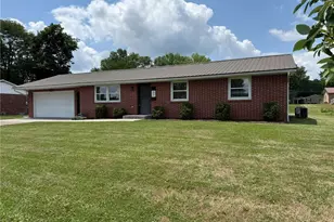1038 2nd St SW, New Philadelphia, OH 44663 - Photo 2