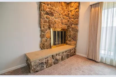 700 Victoria Avenue, Williamstown, WV 26187 - Photo 22
