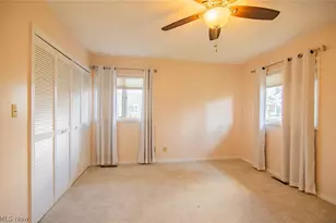 700 Victoria Ave, Williamstown, WV 26187 - Photo 32