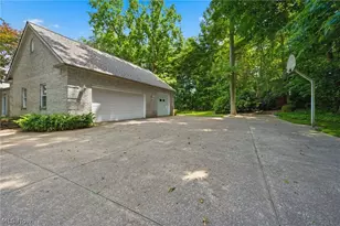 1524 Whittier St NE, Canton, OH 44721 - Photo 4