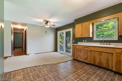 7505 Ivydale Avenue NW, North Canton, OH 44720 - Photo 16