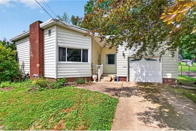 5547 West Boulevard NW, Canton, OH 44718 - Photo 1