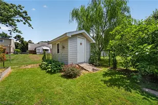 880 Sandusky St, Conneaut, OH 44030 - Photo 32