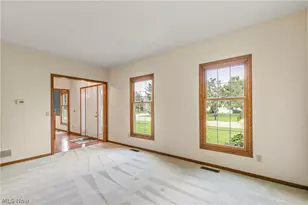 906 Southmoor Cir NE, Canton, OH 44721 - Photo 26
