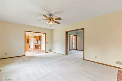 906 Southmoor Circle NE, Canton, OH 44721 - Photo 24