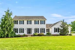906 Southmoor Cir NE, Canton, OH 44721 - Photo 1