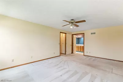 906 Southmoor Circle NE, Canton, OH 44721 - Photo 34