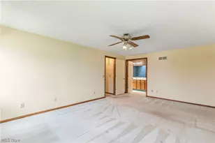 906 Southmoor Cir NE, Canton, OH 44721 - Photo 34