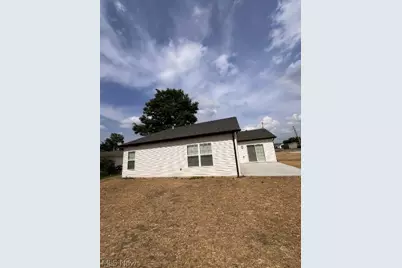 212 S Taylor, Holmesville, OH 44633 - Photo 6