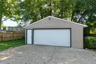 221 Ohio Ave, Wadsworth, OH 44281 - Photo 20