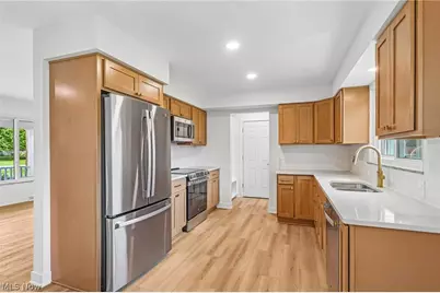 6305 Meadowbrook Drive, Mentor, OH 44060 - Photo 2