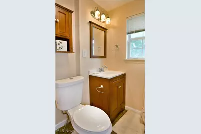 906 Elizabeth Court, Cuyahoga Falls, OH 44221 - Photo 24