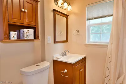 906 Elizabeth Court, Cuyahoga Falls, OH 44221 - Photo 24
