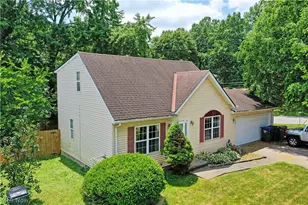 906 Elizabeth Ct, Cuyahoga Falls, OH 44221 - Photo 4