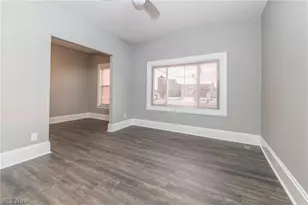 1387 W 69th St, Loveland, OH 44102 - Photo 8