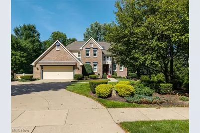 614 Red Rock Drive, Wadsworth, OH 44281 - Photo 2