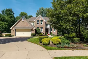 614 Red Rock Dr, Wadsworth, OH 44281 - Photo 2