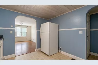 1751 Blaine Avenue, Cambridge, OH 43725 - Photo 18