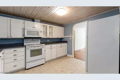 1751 Blaine Avenue, Cambridge, OH 43725 - Photo 14