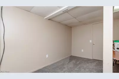 1751 Blaine Avenue, Cambridge, OH 43725 - Photo 22