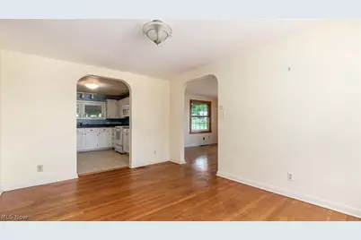 1751 Blaine Avenue, Cambridge, OH 43725 - Photo 8