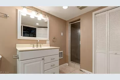 1751 Blaine Avenue, Cambridge, OH 43725 - Photo 28