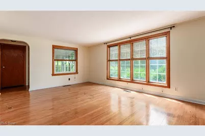 1751 Blaine Avenue, Cambridge, OH 43725 - Photo 4