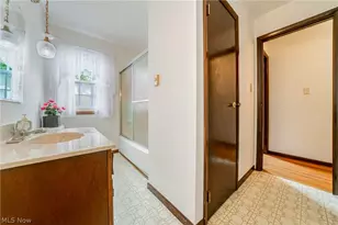 4760 Oster Rd, Sheffield Village, OH 44054 - Photo 28