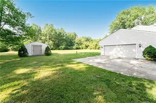 4760 Oster Rd, Sheffield Village, OH 44054 - Photo 40
