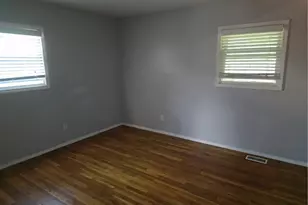 23580 Comstock Rd, Huber Heights, OH 44146 - Photo 8
