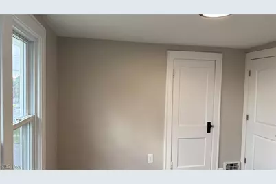 310 Broad Street, Wadsworth, OH 44281 - Photo 18