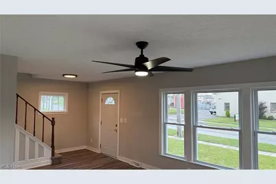 310 Broad Street, Wadsworth, OH 44281 - Photo 8