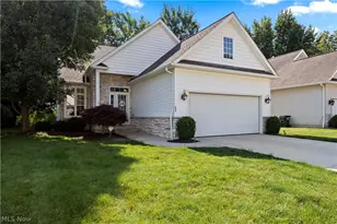 652 Lakeside Dr, Avon Lake, OH 44012 - Photo 2