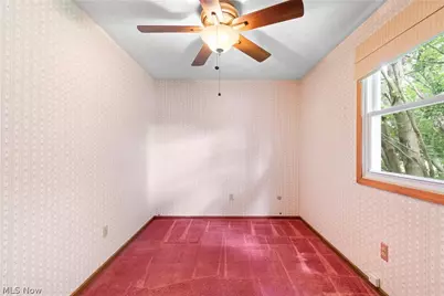 2329 Oak Point Drive, Akron, OH 44321 - Photo 24