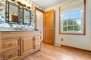 2329 Oakpoint Dr, Akron, OH 44321 - Photo 18