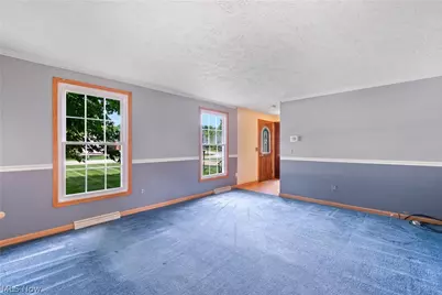 2329 Oak Point Drive, Akron, OH 44321 - Photo 4