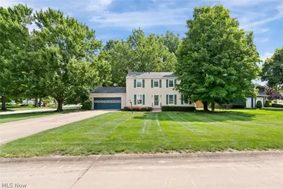 2329 Oak Point Drive, Akron, OH 44321 - Photo 2