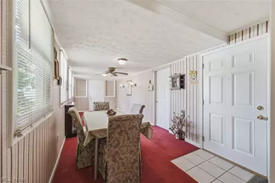 1108 Hawthorne Avenue SW, Canton, OH 44710 - Photo 10