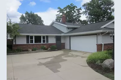 4039 Magnolia Drive, Brunswick, OH 44212 - Photo 1